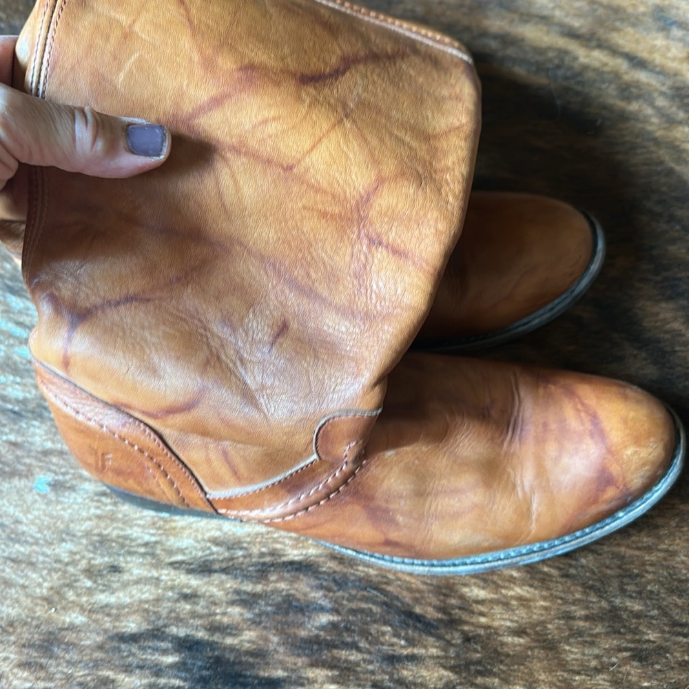 Women‘s Frye Tan Leather Boots - Picture 9 of 9
